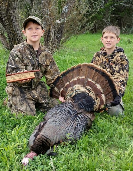 Hayden and Hunter Keith 